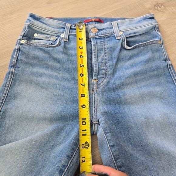 7 for All Mankind Button Up Fly Cropped Jeans Highrise Size 28 - Picture 5 of 12